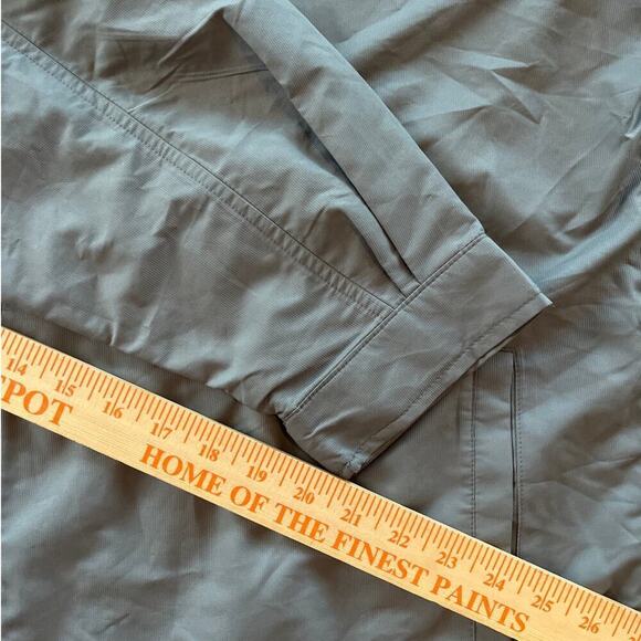 Mercedes Benz Windbreaker Hooded Jacket L Gray Motorsport Formula One Racing - Picture 10 of 10